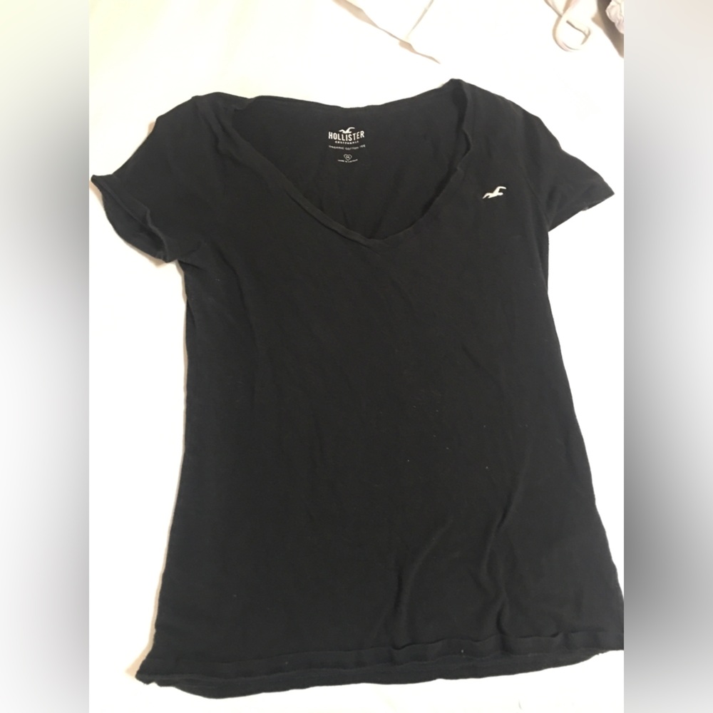 Black v neck Hollister shirt